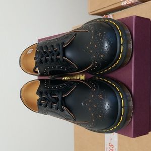 DR MARTENS 3989  BROGUES